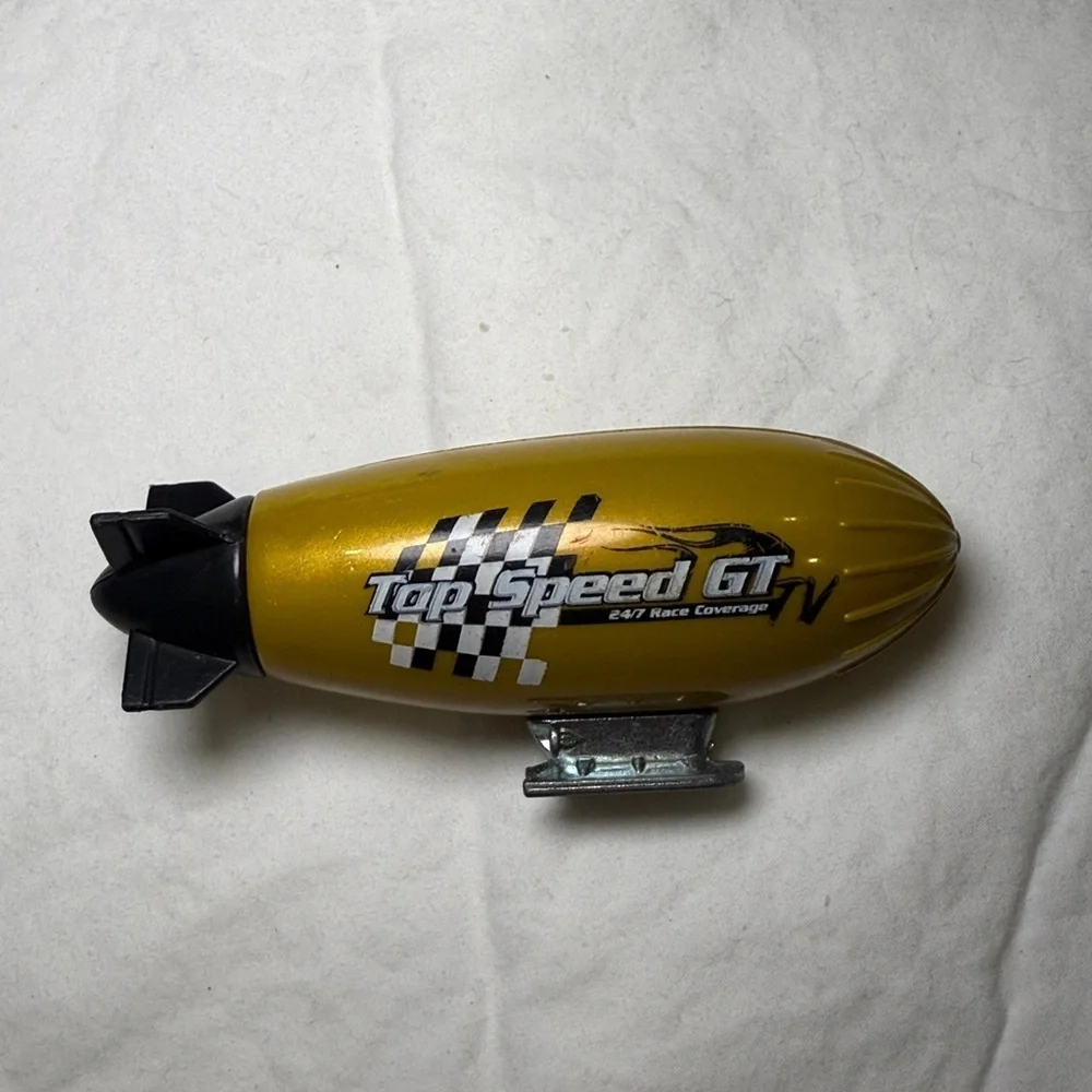 Hot Wheels Blimp 2008 and 2 LEGO Happy Meal Racers 2009 Vintage Toys EUC